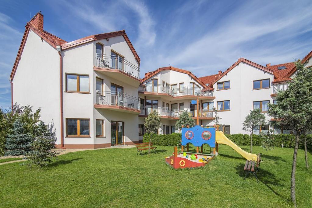 Ferienwohnung Zloty Piasek Ujście-Darłowskie Exterior foto